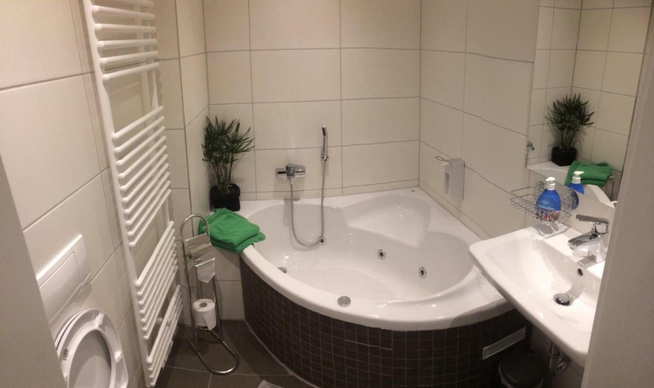 Pension Hoefti Хемниц Экстерьер фото